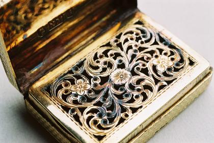 Nathaniel Mills silver vinaigrette