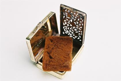 Nathaniel Mills silver vinaigrette