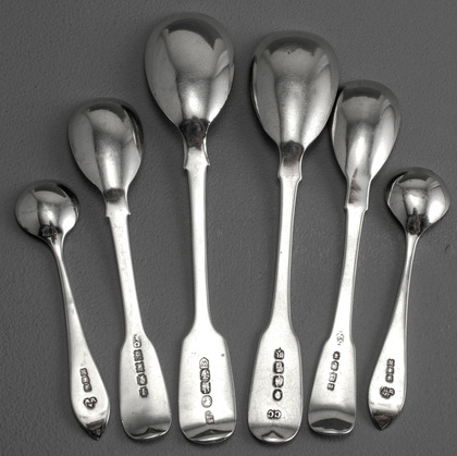 Antique Irish Silver Mustard & Salt Spoons (Mixed group of 6)