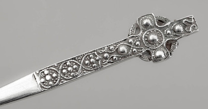 Oban Sterling Silver Iona Cross Pickle Fork - Robert Lindsay