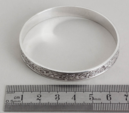 Denis Lacy-Hulbert Silver Arts & Crafts Bangle