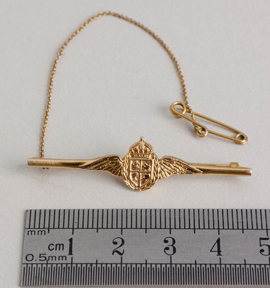 Royal South African Air Force Gold Sweetheart brooch - WW II