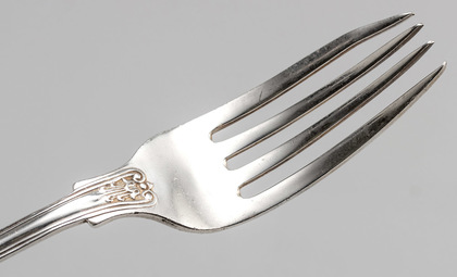 The British Bulldog Club Antique Silver Tablefork - Dublin 1911 The Quakeress