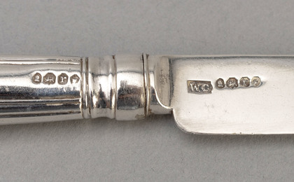 Georgian Silver Dessert Knives (Set of 8) - Thread & Shell Pattern, William Chawner